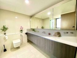 Lakeville (D22), Condominium #451288691